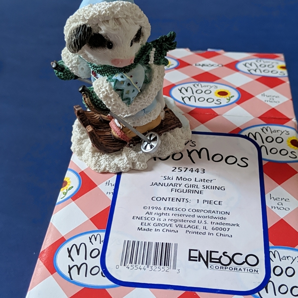 Mary's Moo Moo's Vintage Figurine